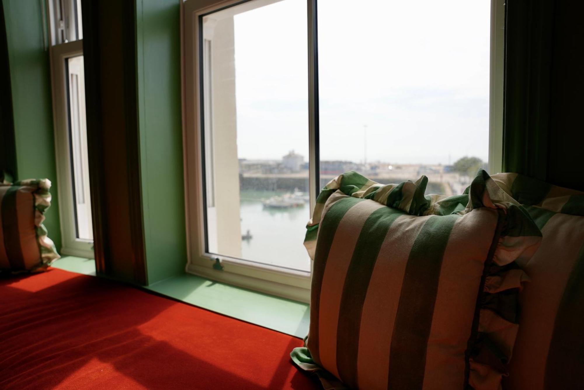 The London & Paris Hotel フォークストン エクステリア 写真